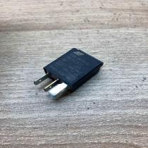 7M0951253C 95VW10K705EA  Other relay Audi A6 S6 C6 4F