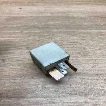 8D0951253  370 Other relay Audi A4 S4 B5 8D