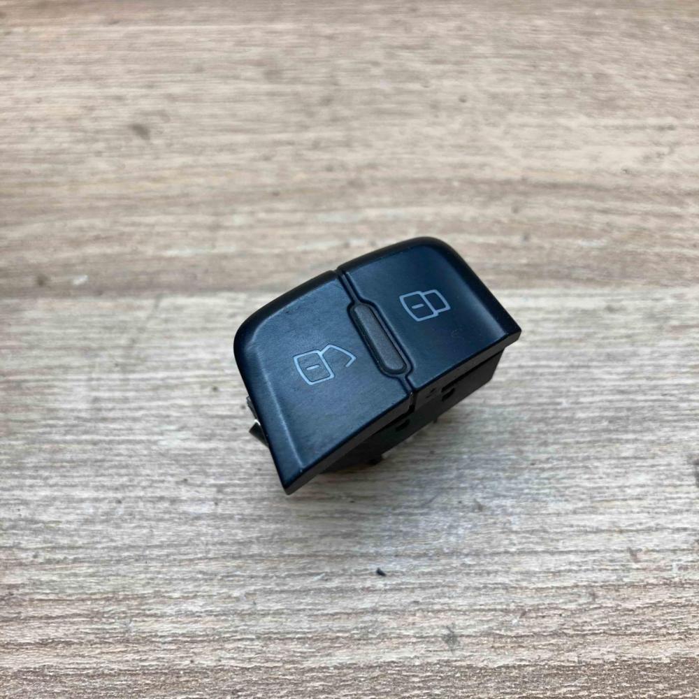 8T2962108A   Central locking switch button Audi A5 8T 8F