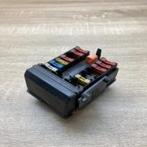 9608173180   Fuse module Peugeot 406