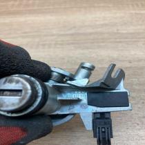 8E0827573   Tailgate exterior lock Audi A6 S6 C6 4F