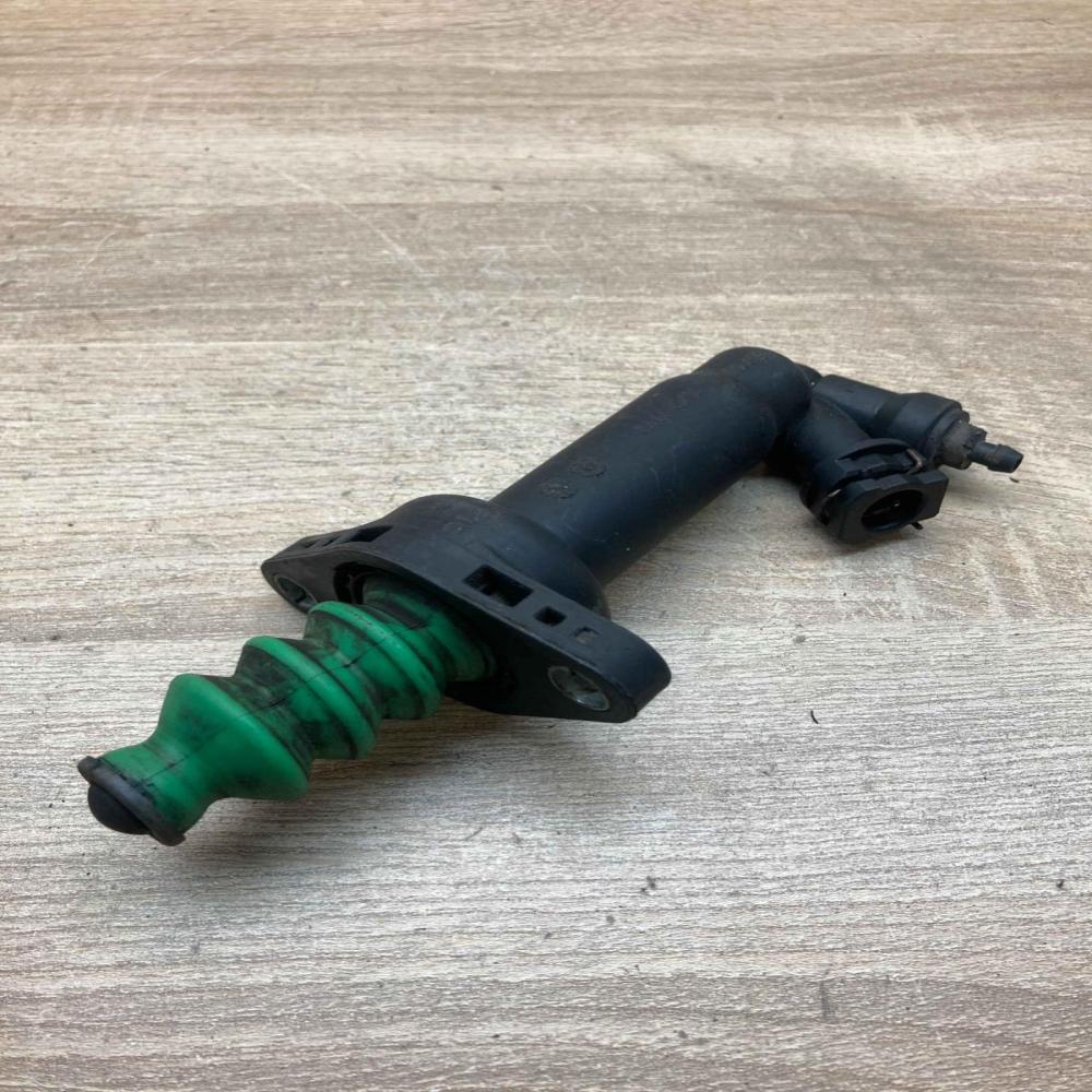 6Q0721261C   Clutch slave cylinder Volkswagen Polo III 6N 6N2 6NF