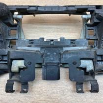 4E0839885 4E0949137  Front door exterior handle/bracket Audi A8 S8 D3 4E