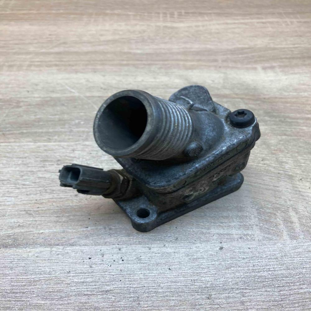 30777475   Thermostat housing Volvo S70  V70  V70 XC