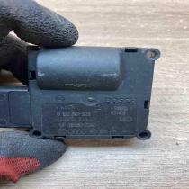 4E0820511 116880 2240  Air flap motor/actuator Audi A8 S8 D3 4E