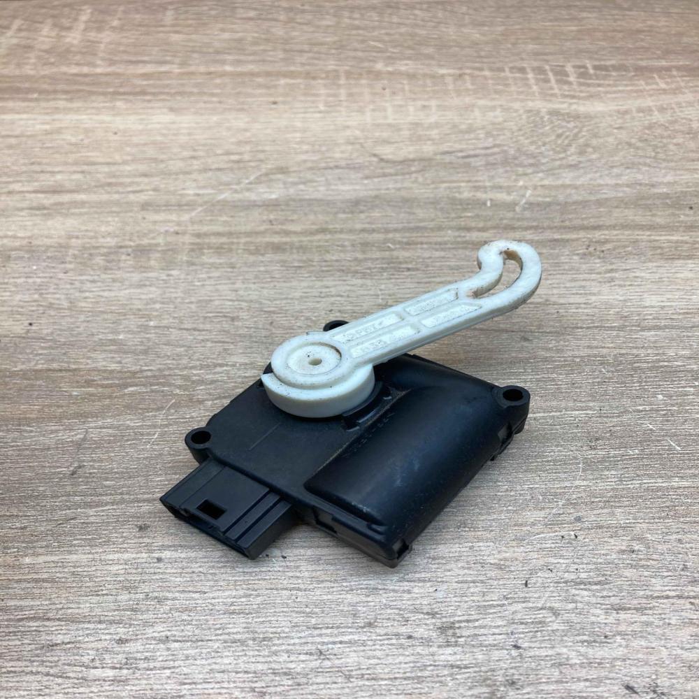 4E0820511 0132801323 260603 Air flap motor/actuator Audi A8 S8 D3 4E