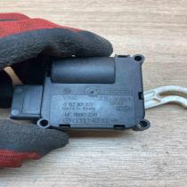 4E0820511 0132801323 260603 Air flap motor/actuator Audi A8 S8 D3 4E