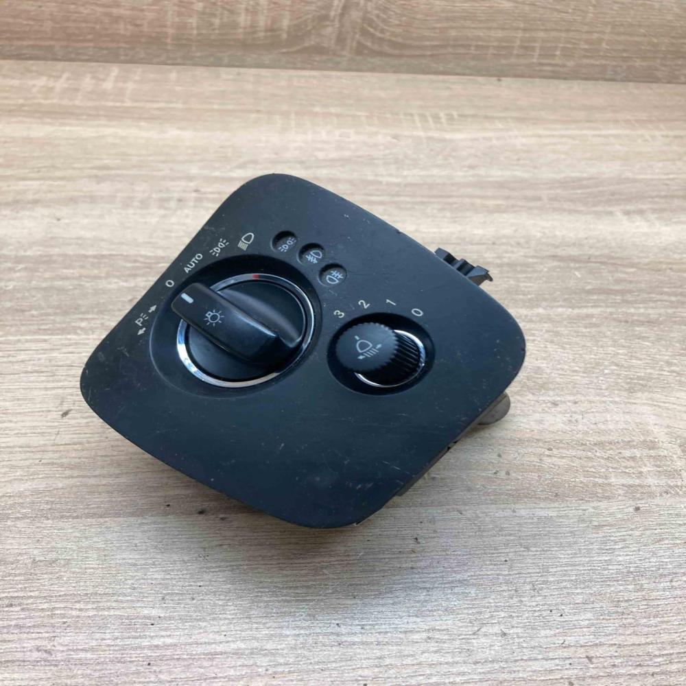 A2195450604 04059230  Light switch Mercedes-Benz CLS C219