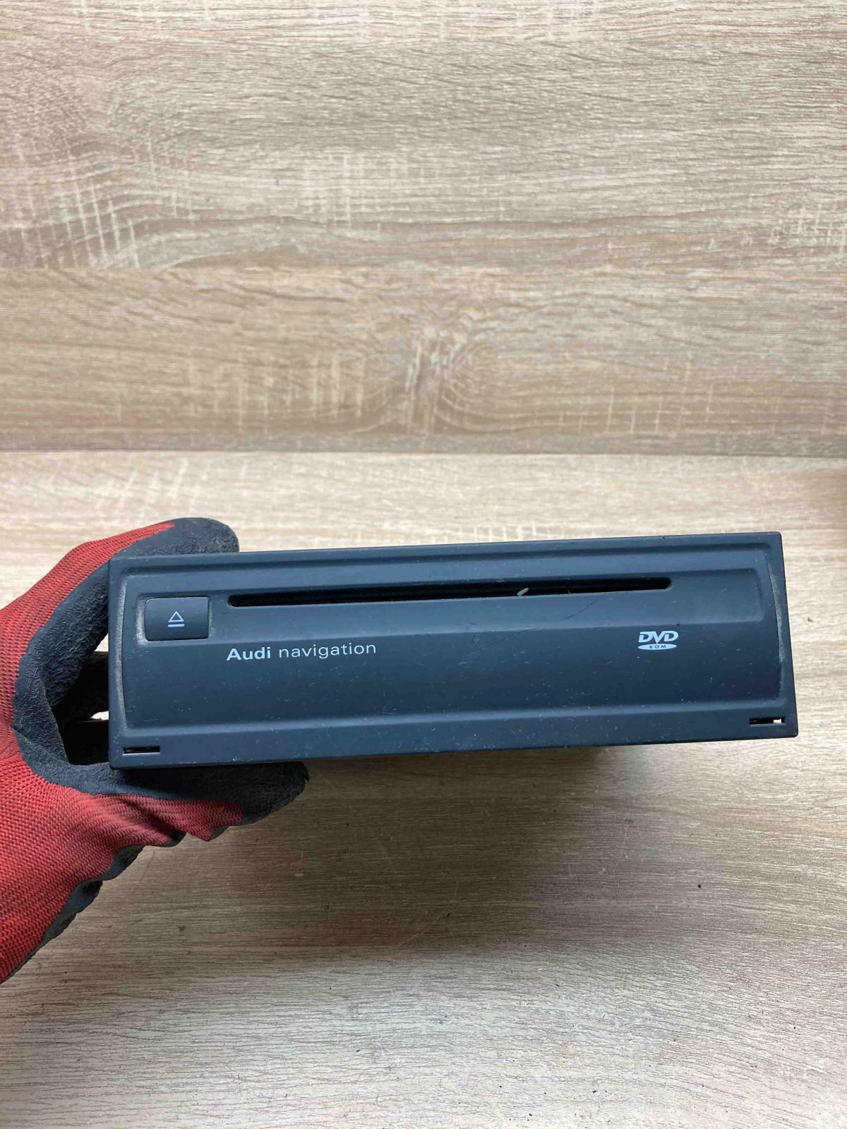 4E0919887C 4E0910887C  Navigation unit CD/DVD player Audi A8 S8 D3 4E