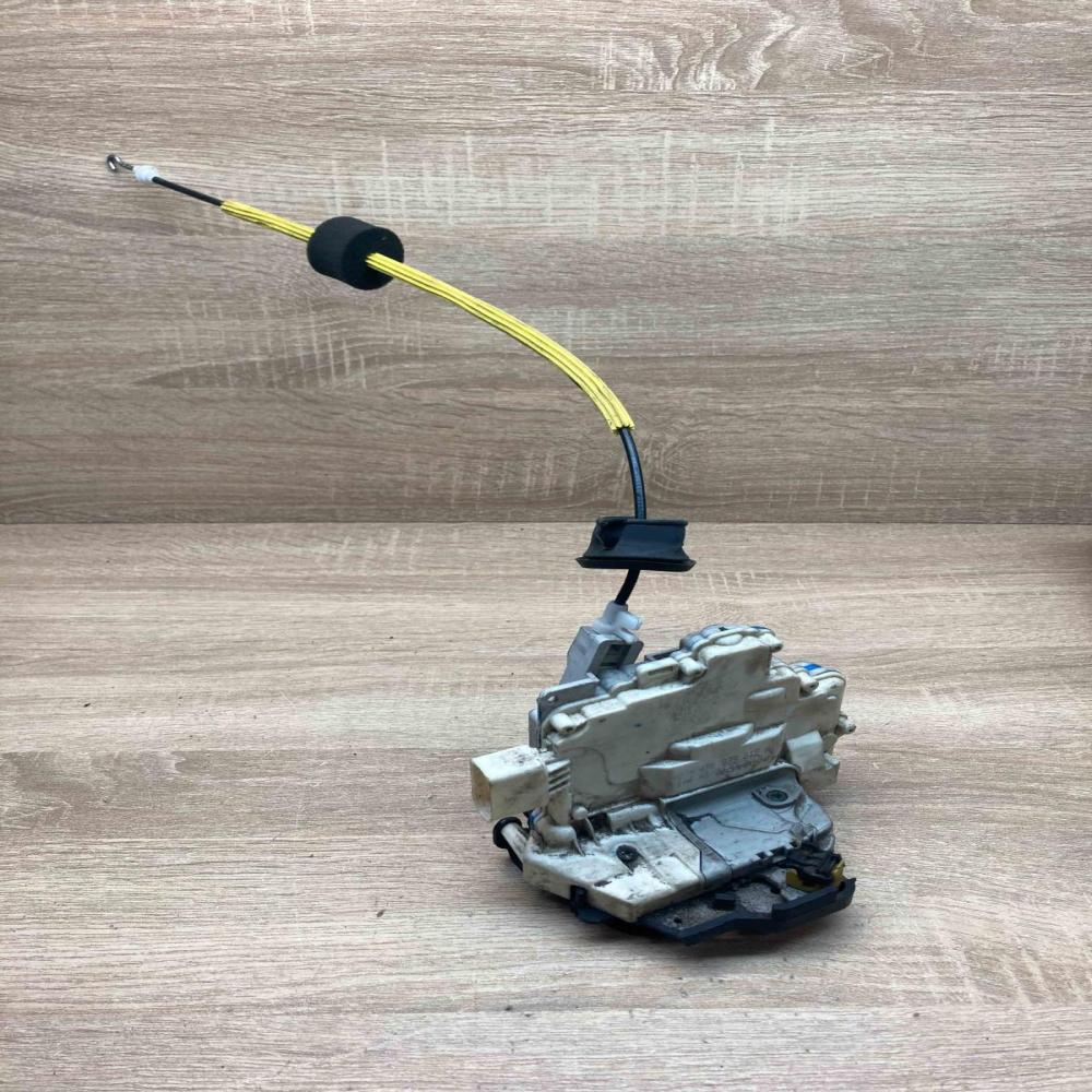 4F0839015A   Rear door lock Audi A6 S6 C6 4F