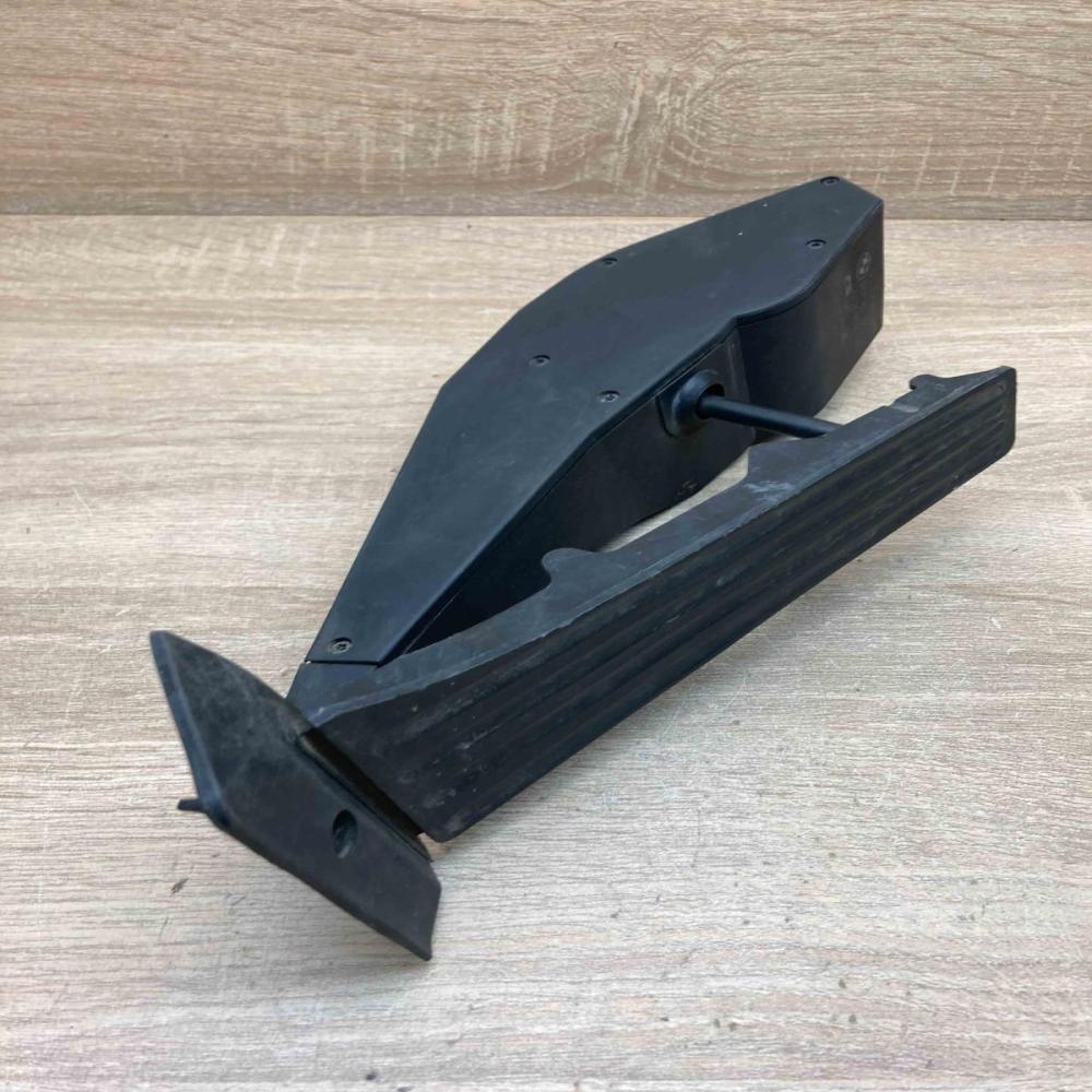 6786286 259160 10  Accelerator throttle pedal BMW 3 E90 E91