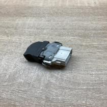 28082 220510  Electric window control switch Renault Laguna I