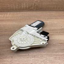 4L0959802B  N Front door window regulator motor Audi Q7 4L