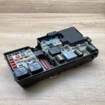 3M5T 14A067 BB 518804000  Fuse module Ford C-MAX I
