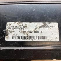 86280 01040 C 28121049  Sound amplifier Pontiac Vibe