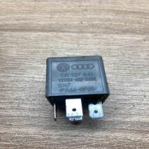 1J0927841  444 Other relay Audi Q7 4L