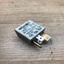 8D0951253  370 Other relay Audi A4 S4 B5 8D