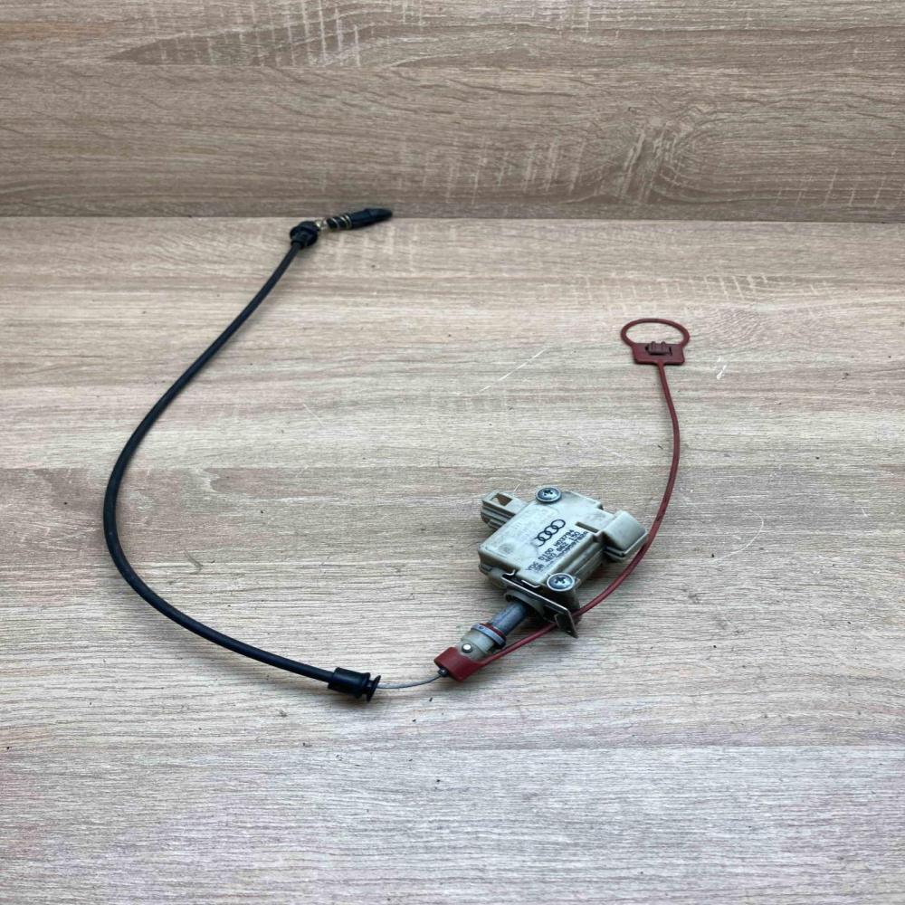4E0862150   Fuel tank cap lock motor Audi A8 S8 D3 4E