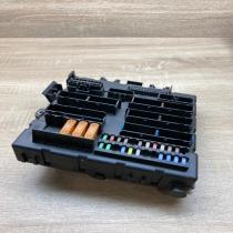 13205777 519165005  Fuse module Opel Signum