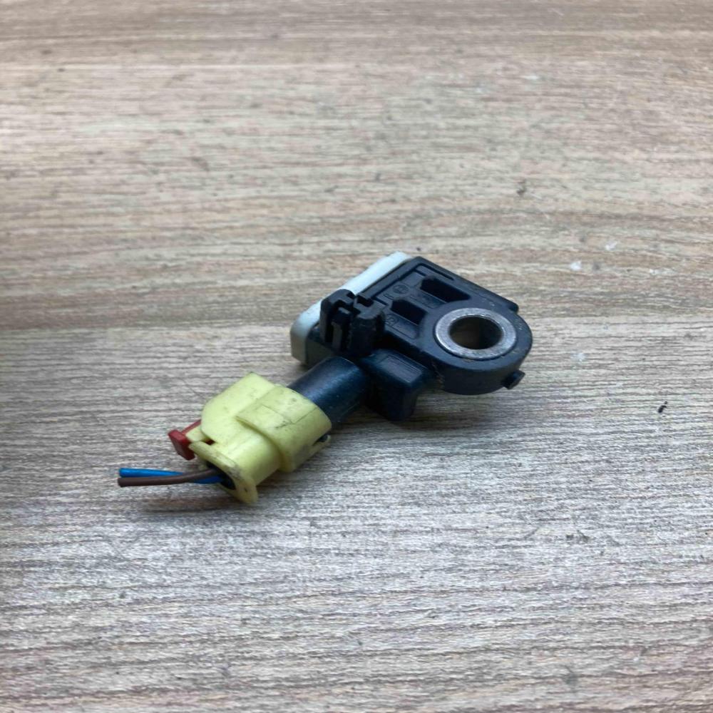 4F0959643C 091013204  Airbag deployment crash/impact sensor Audi A6 S6 C6 4F
