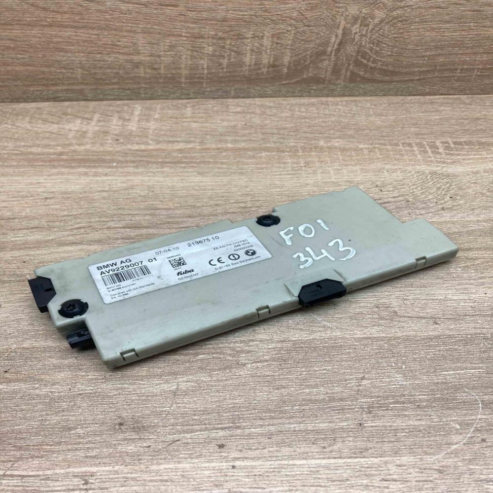 9229007 213675 10  Aerial antenna amplifier BMW 7 F01 F02 F03 F04