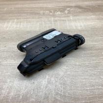 A1668300954   Dashboard side air vent grill/cover trim Mercedes-Benz ML W166