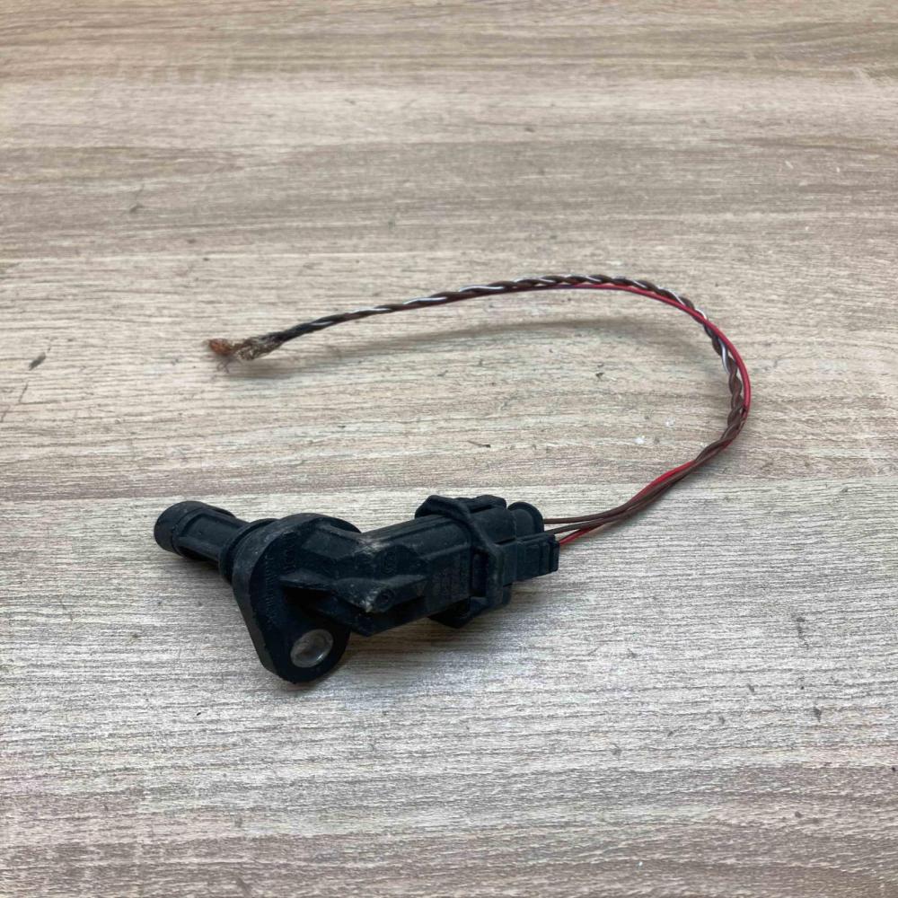 0261210333 7PP905381A  Crankshaft position sensor Porsche Cayenne (92A)