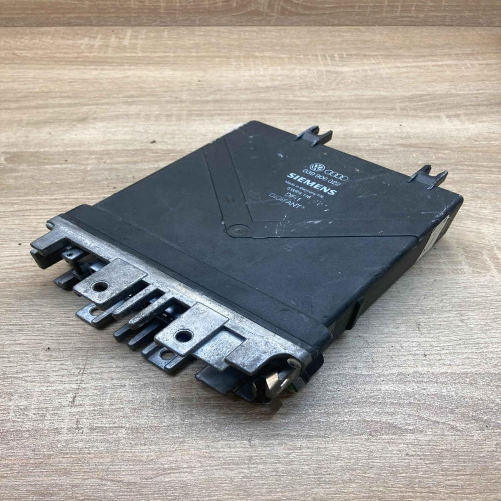 039906022 5WP4118 DF1 Engine control unit/module ECU Audi 80 90 S2 B4