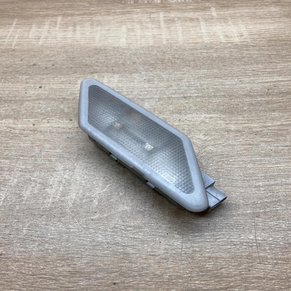 8361637   Rear seat light BMW 3 E36
