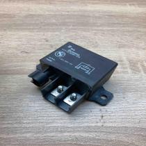 7661503 V23132 A2001 X23  Glow plug pre-heat relay BMW 5 F10 F11