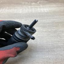 1J5955651   Windscreen/windshield washer pump Volkswagen Golf IV