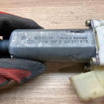 A2118202942 0130821970  Front door window regulator motor Mercedes-Benz E W211