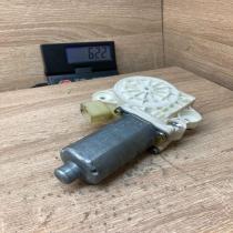 A2118202942 0130821970  Front door window regulator motor Mercedes-Benz E W211