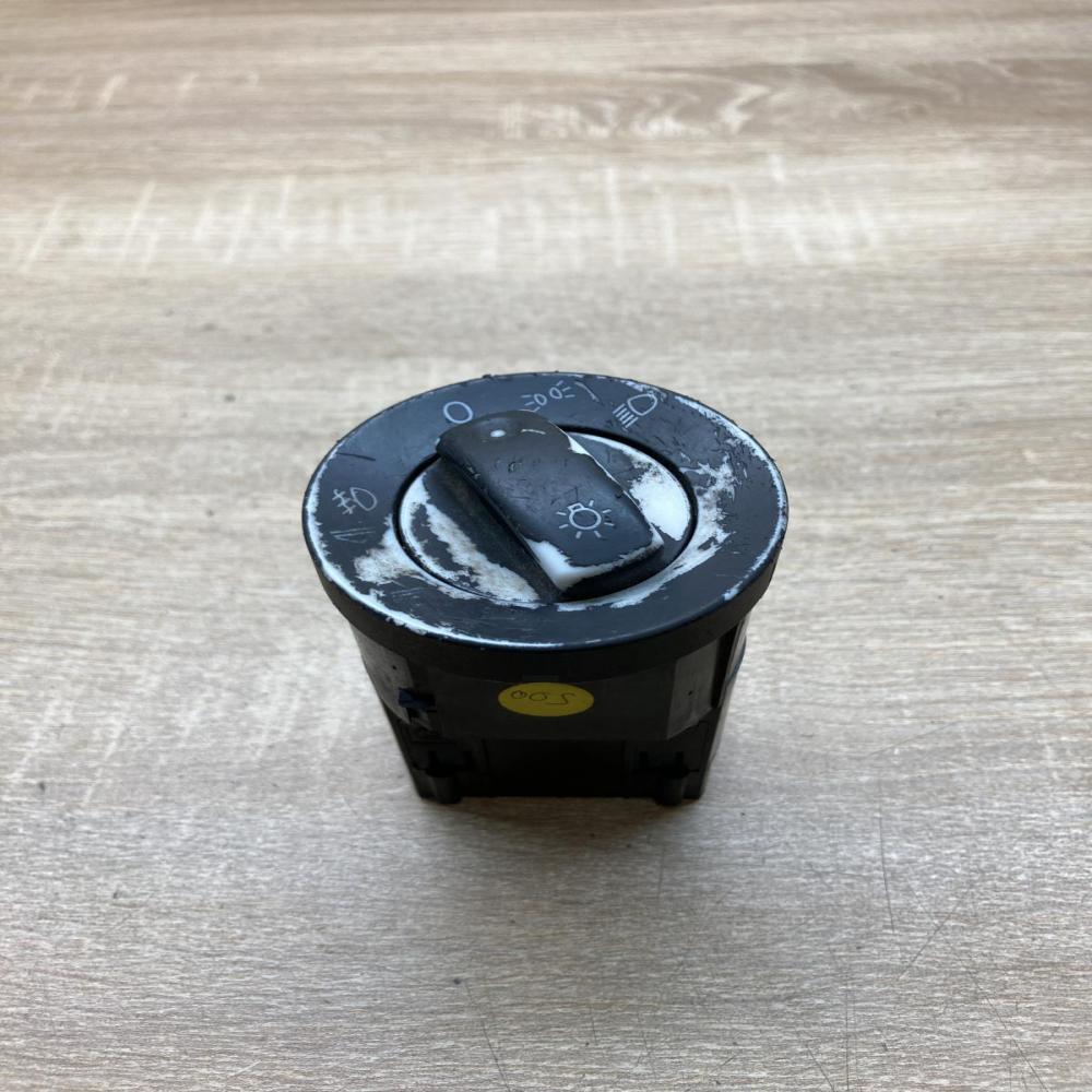 8E0941531   Light switch Audi A4 S4 B6 8E 8H