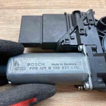 5K0959704D 0130821431  Rear door window regulator motor Volkswagen Golf VI
