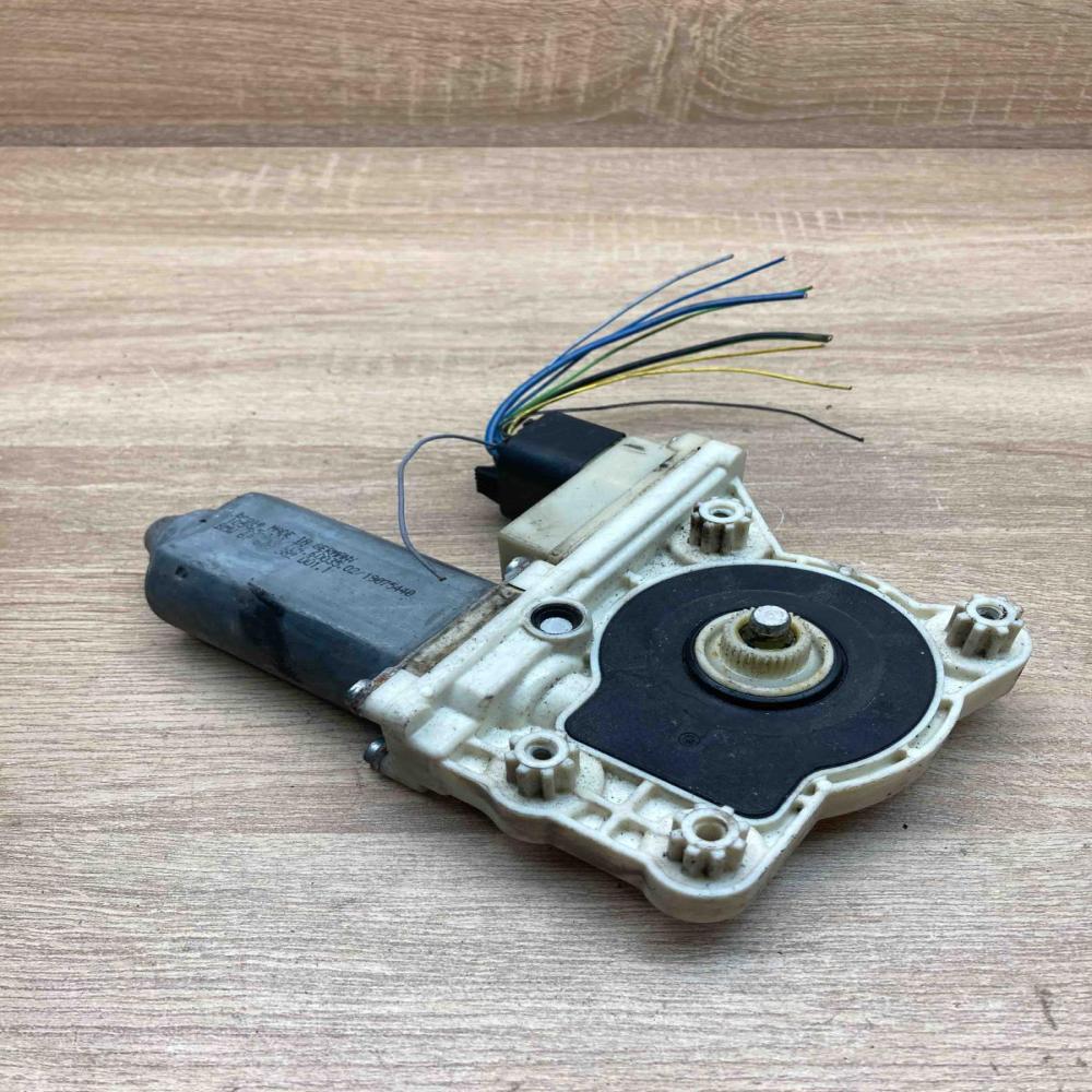 6382001 5WK1052 With Plug Rear door window regulator motor BMW 7 E65 E66