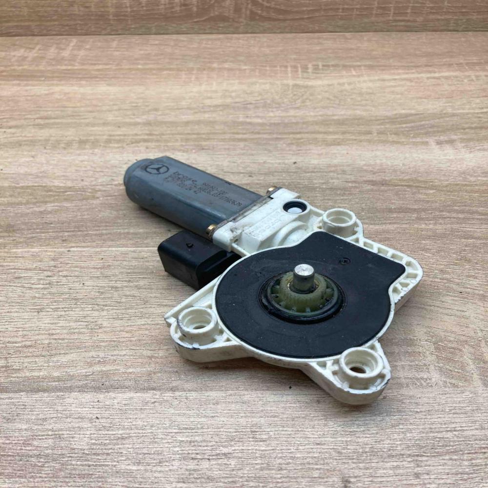 991892 100 7746003603  Rear door window regulator motor Mercedes-Benz E W211