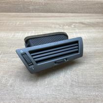 8223334   Dashboard side air vent grill/cover trim BMW 7 E65 E66