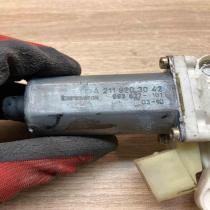 A2118203042 993627 101  Front door window regulator motor Mercedes-Benz E W211