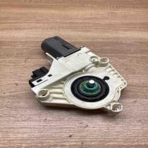 4L0959802B 1036 989719 200 A Front door window regulator motor Audi Q7 4L