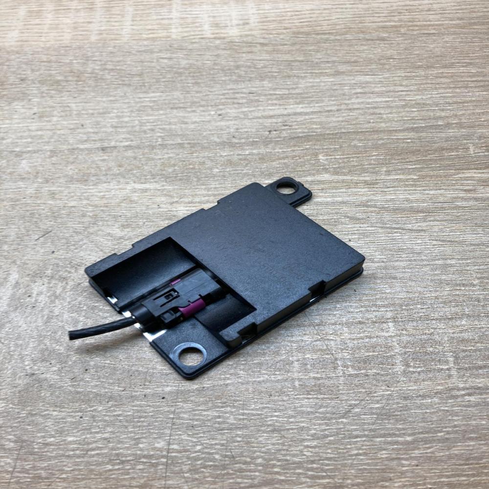 6928461   Aerial antenna amplifier BMW 3 E90 E91