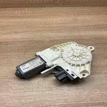 4L0959801B 1036989720 B Rear door window regulator motor Audi Q7 4L