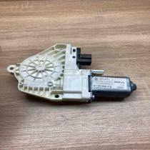 4L0959801B 1036989720 B Rear door window regulator motor Audi Q7 4L