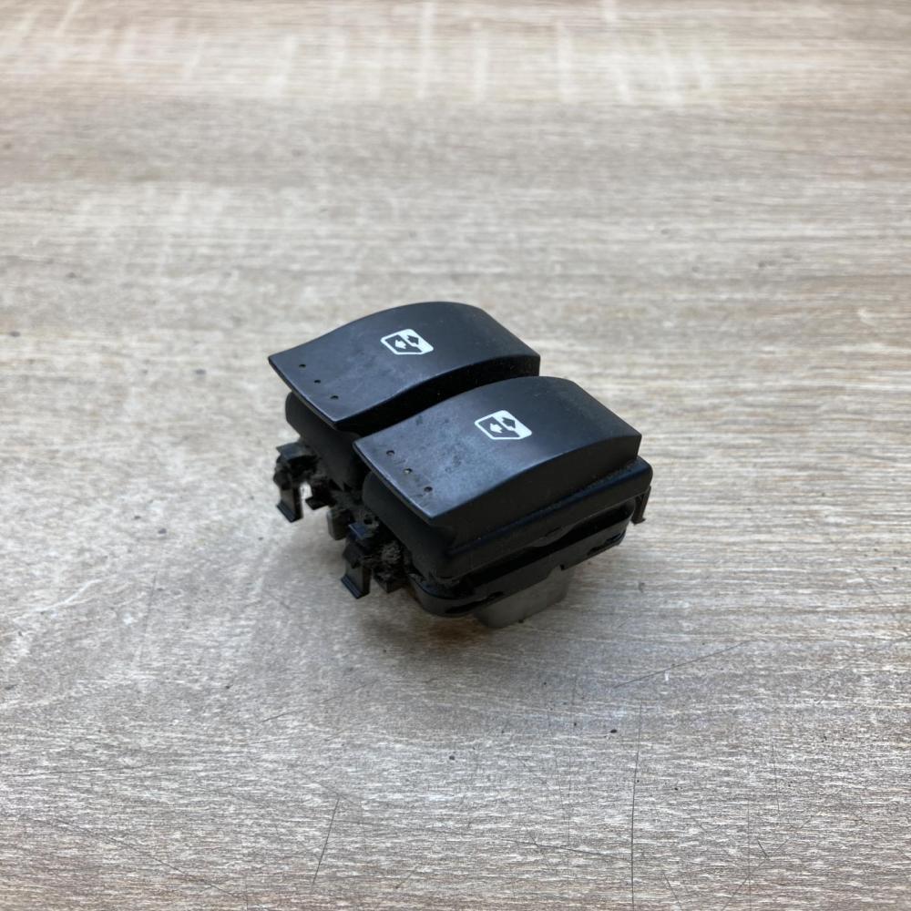 Renault driver wind switch   Electric window control switch Renault Megane II