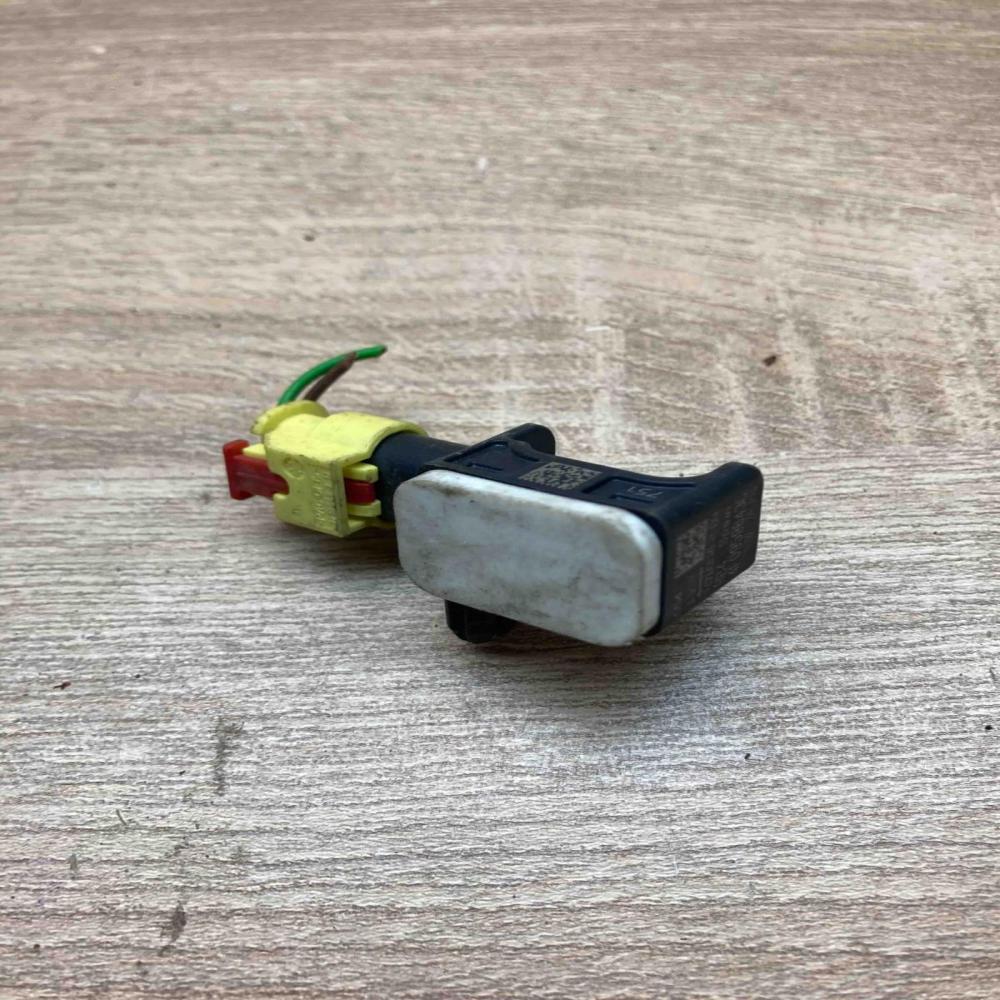 4F0959643C 101008  Airbag deployment crash/impact sensor Audi A6 S6 C6 4F