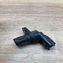 8658726 0232103063  Crankshaft position sensor Volvo XC70