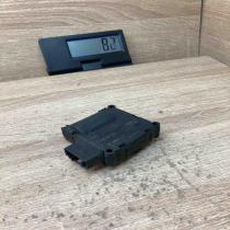4E0820511 0132801323  Air flap motor/actuator Volkswagen Touareg I