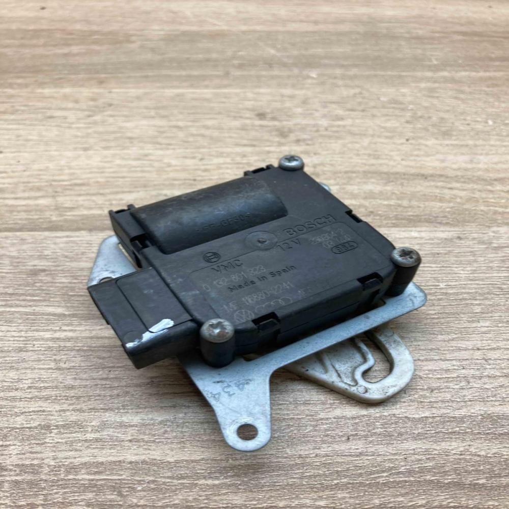0132801323 116880 2241  Air flap motor/actuator Audi A6 S6 C6 4F