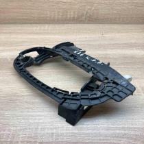 7013701 7013701 1  Front door exterior handle/bracket BMW 7 E65 E66