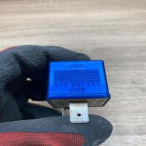 8A0951253 30858687 202 Glow plug pre-heat relay Audi A6 S6 C6 4F